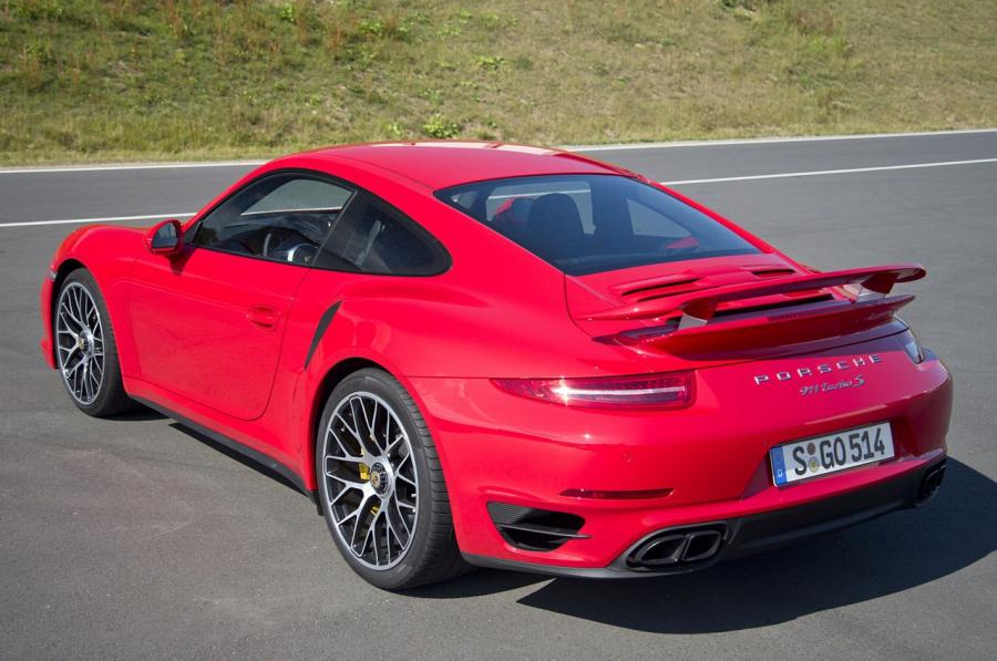  Porsche 911 Turbo S 2014 года  (фото 3 из 33)